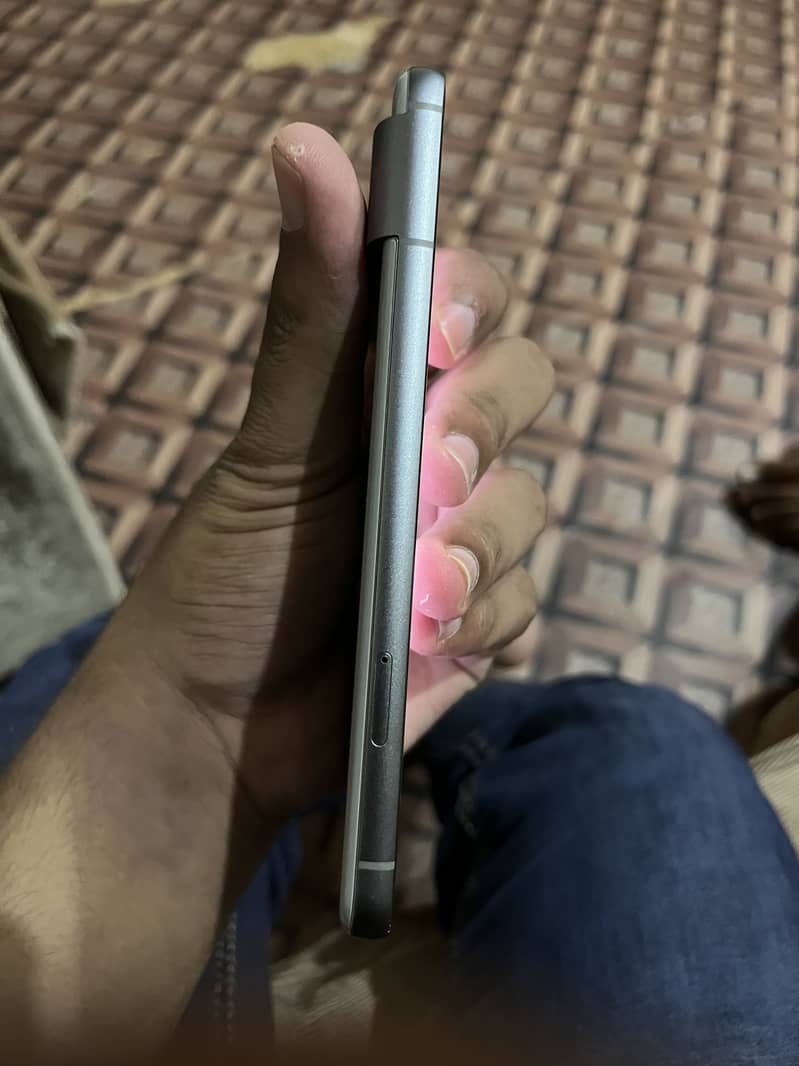 Google Pixel 8 1