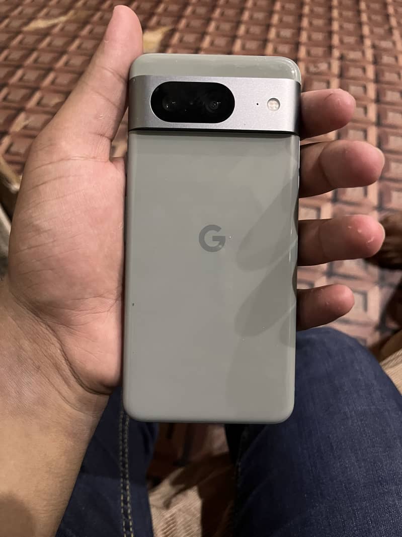 Google Pixel 8 3