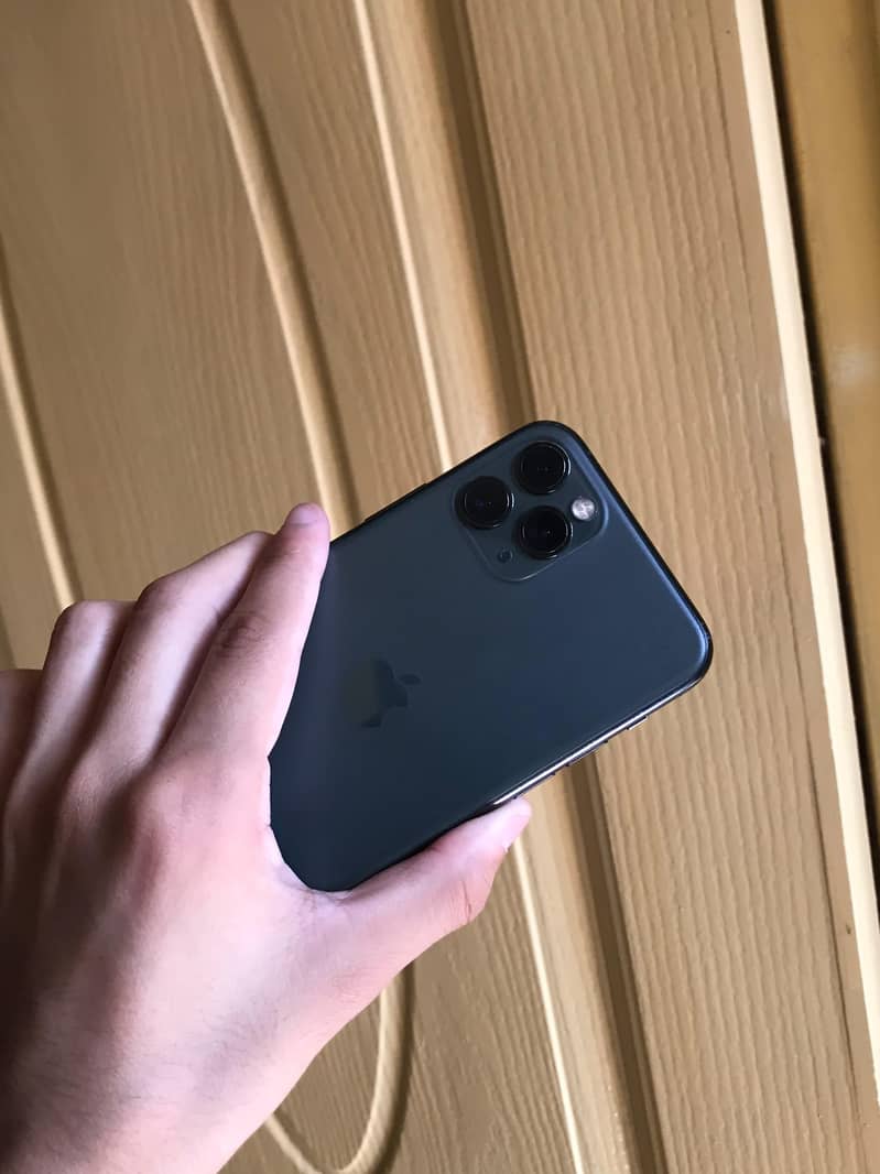 Apple iPhone 11 Pro 1