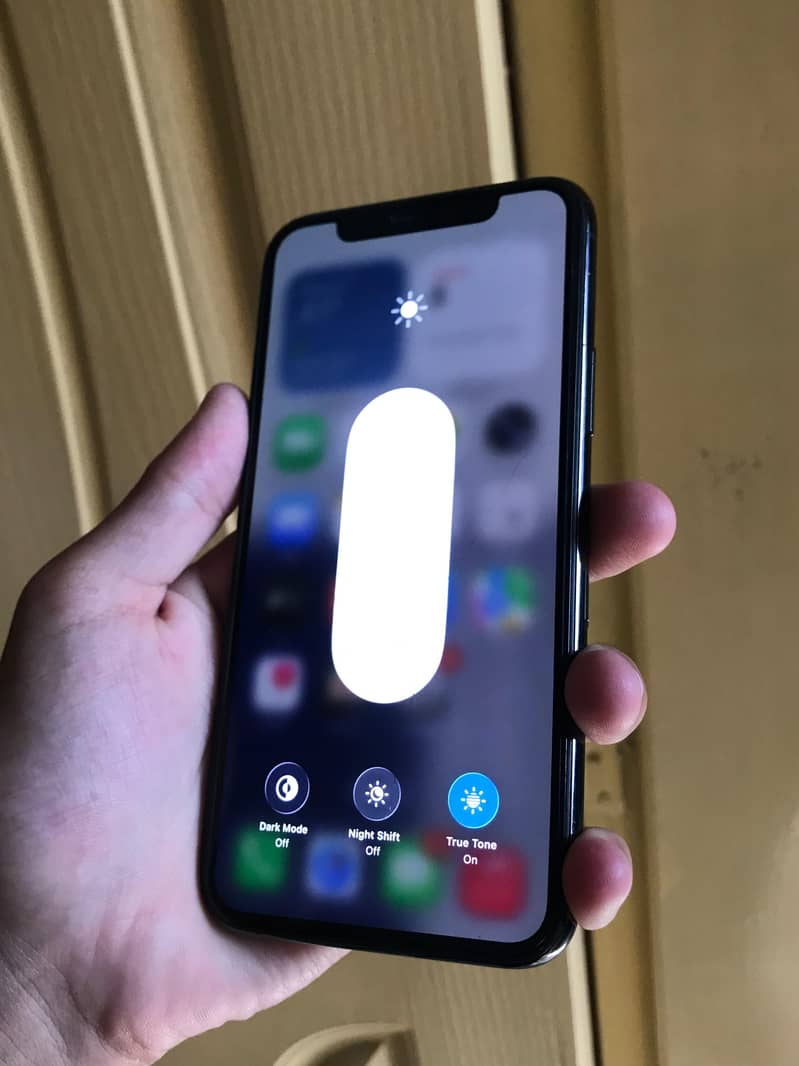 Apple iPhone 11 Pro 2