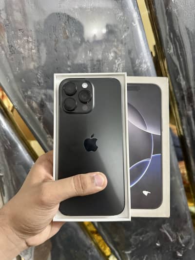 Apple iPhone 16 Pro Max 256gb with box and original cable