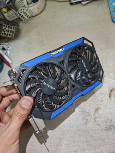 GTX 960 2GB DDR5 128BIT Dual Fan Oc Edition great Condition GPU