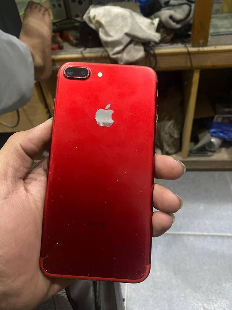 Apple iPhone 7 Plus 0