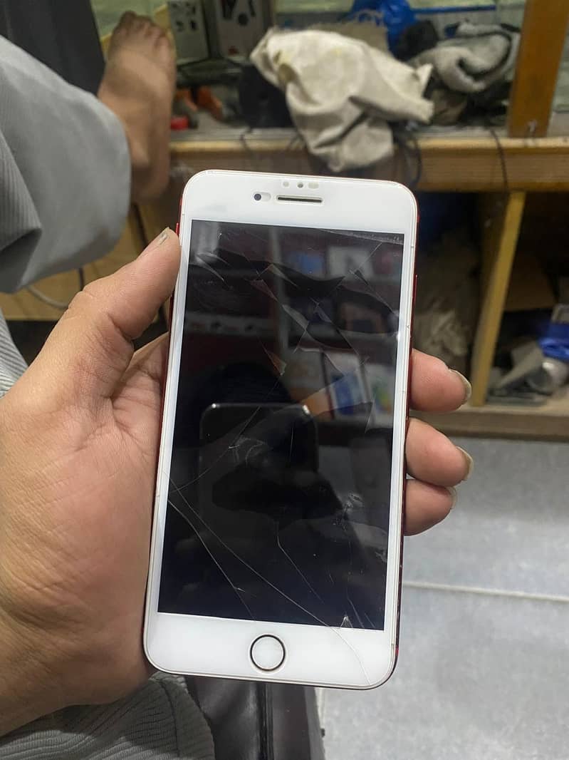 Apple iPhone 7 Plus 4