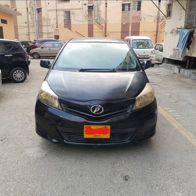 Toyota Vitz 2013