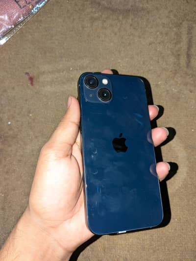 Apple iPhone 13