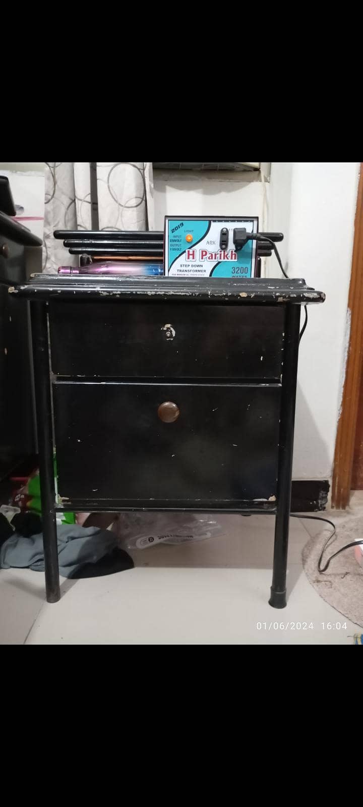 side table 0
