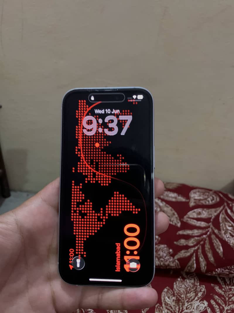 Apple iPhone 15 2