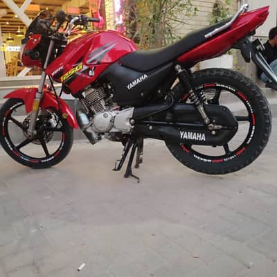 Yamaha YBR 125