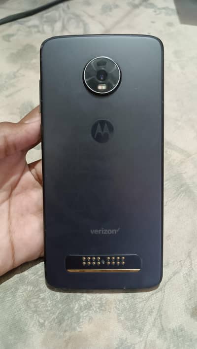 Moto Z4 for sell all ok just glac brack only