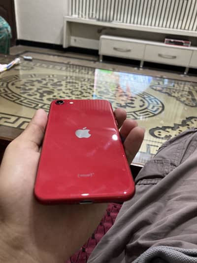 Apple iPhone SE
