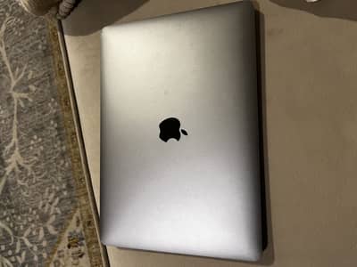 Macbook pro 2019 13 inches