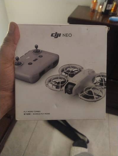 DJI NEO Fly more Combo