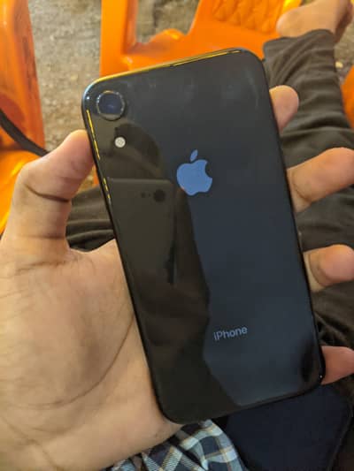 Apple iPhone XR ( READ DESCRIPTION)