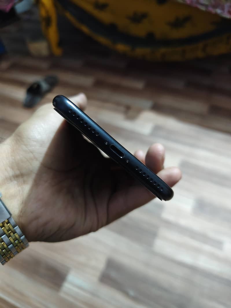 Apple iPhone 7 Plus 4