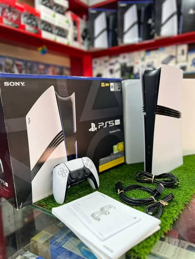 ps5 pro 2tb with disc drive & 2 controllers