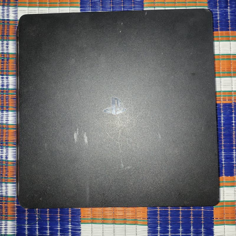 Ps4 slim 0