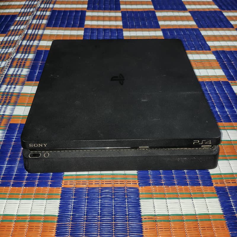 Ps4 slim 3