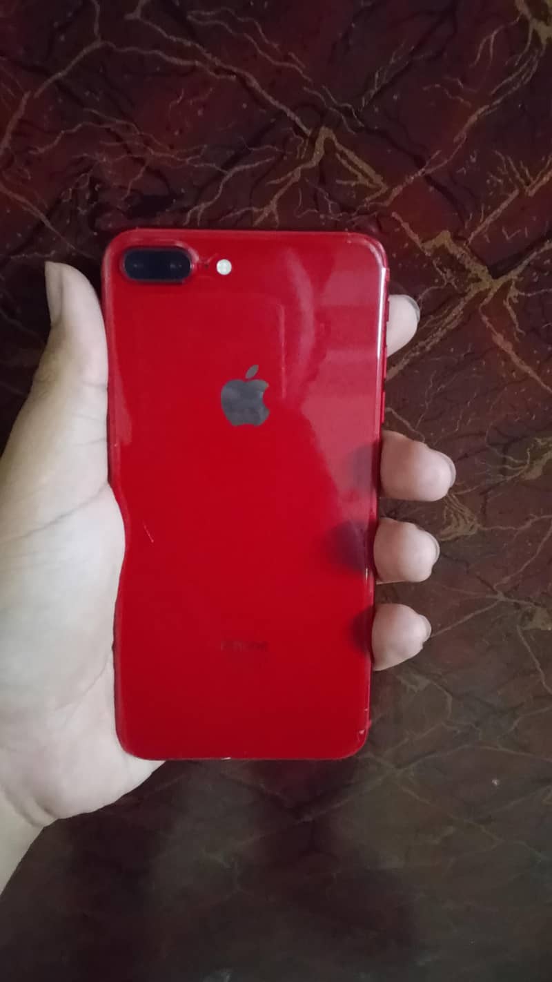 Apple iPhone 8 Plus 0