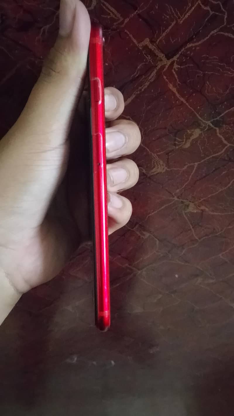 Apple iPhone 8 Plus 5
