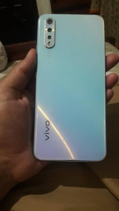 Vivo S1