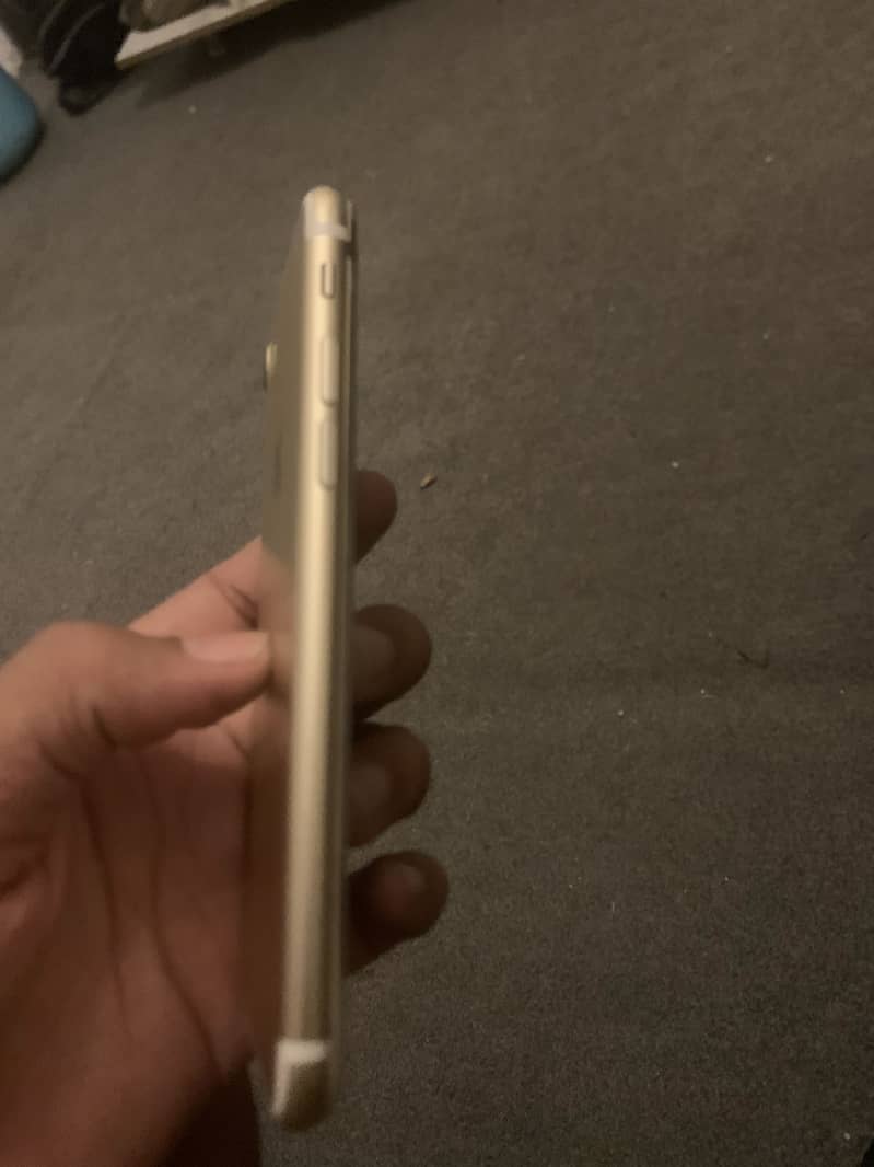 Apple iPhone 7 5