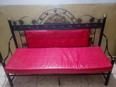 matel k sofaa set for sale