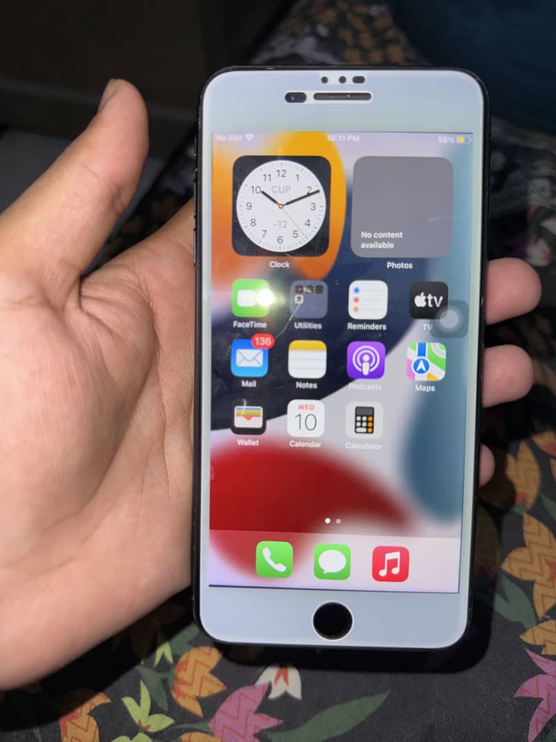 Apple iPhone 7 Plus 4
