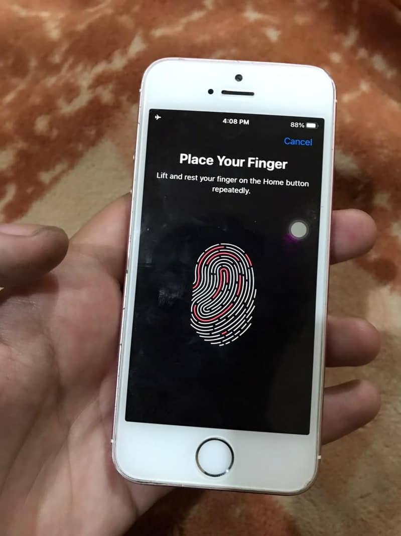 Apple iPhone SE 14