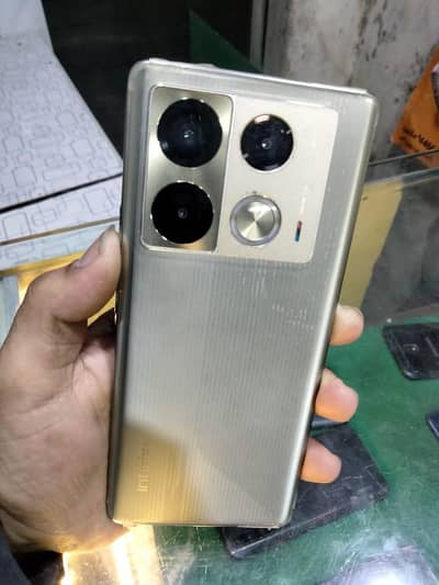 Infinix Note 40 Pro