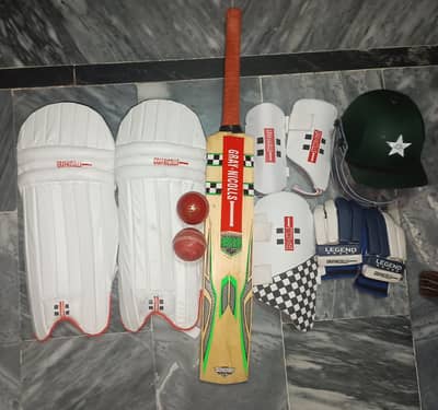 gray Nicole  cricket kit