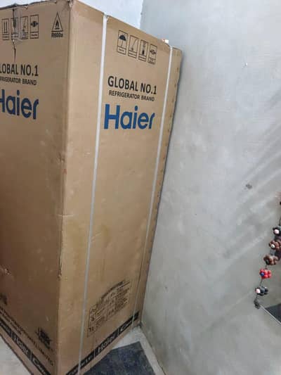 Haier refrigerator HRF-346 IARA(Red)