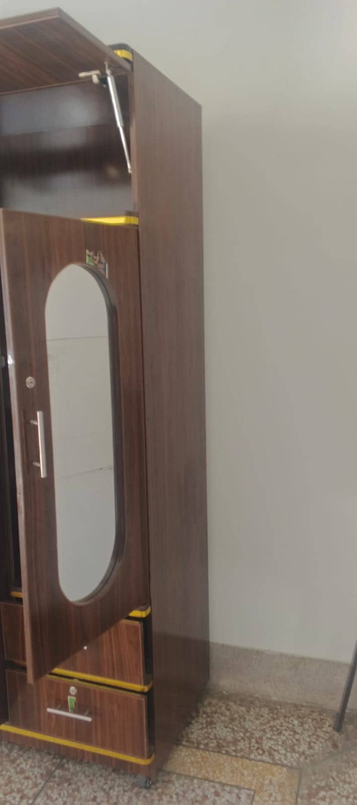 Moveable Wardrobe 0
