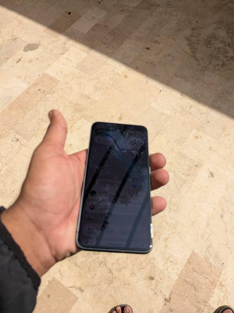 Google Pixel 8 3