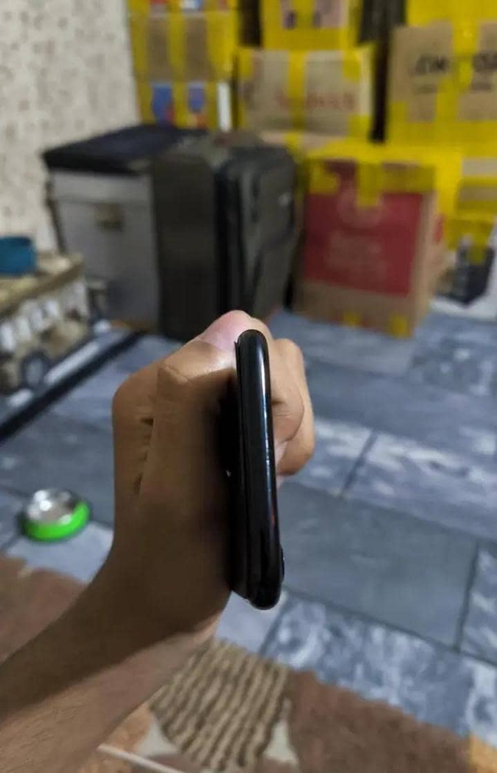 Apple iPhone 7 2