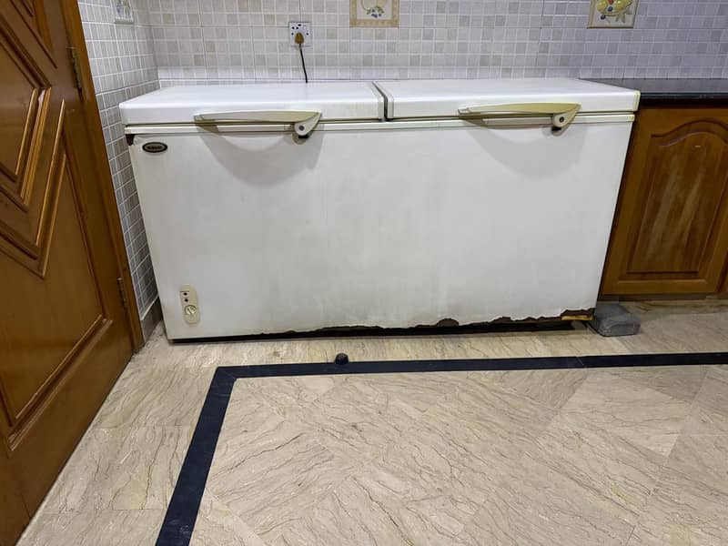 waves deep freezer. 3