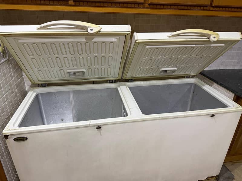 waves deep freezer. 4
