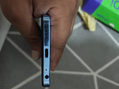 Infinix Hot 40i