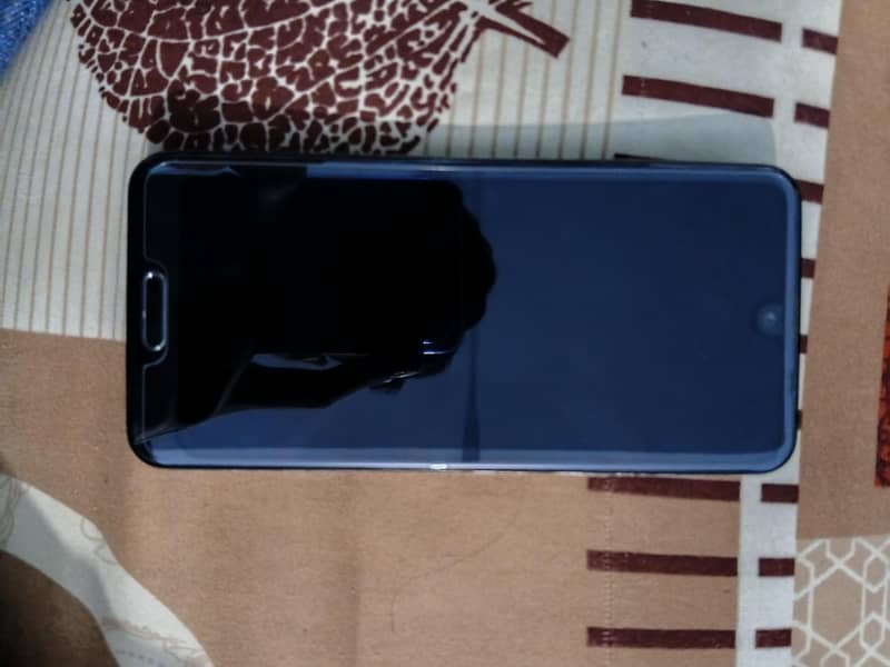 Sharp Aquos R2 0