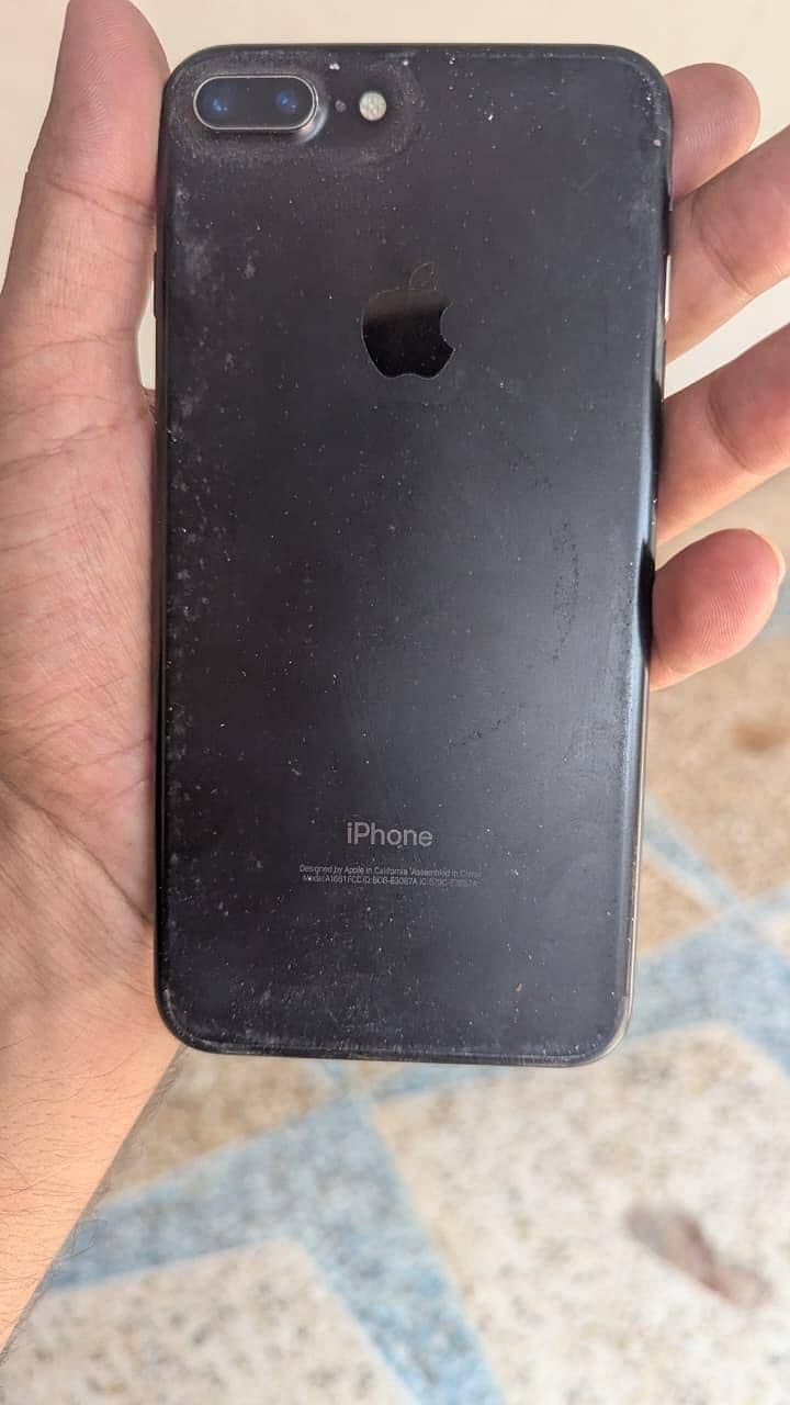 Apple iPhone 7 Plus 1
