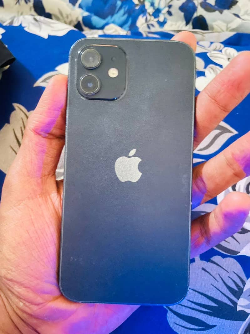 Apple iPhone 12 2