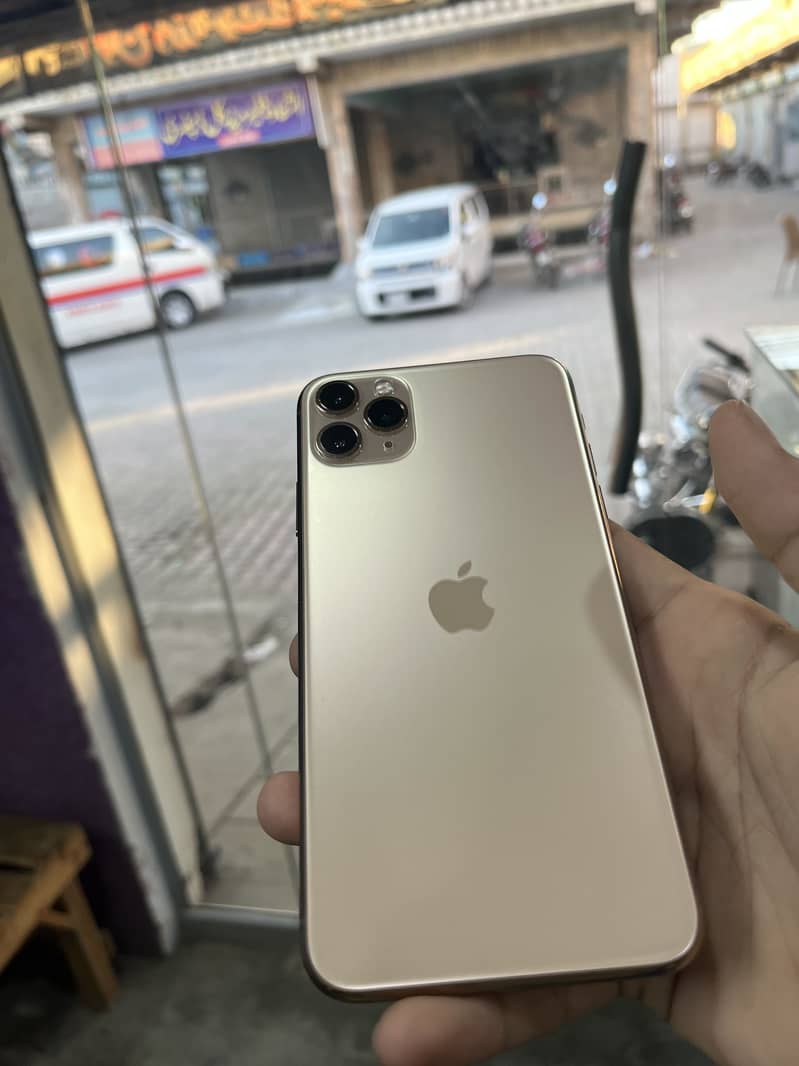 Apple iPhone 11 Pro Max 6