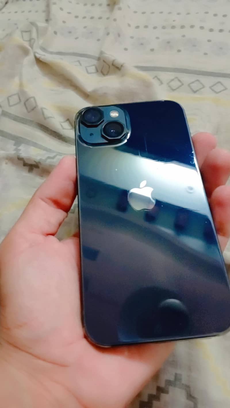 Apple iPhone 13 2