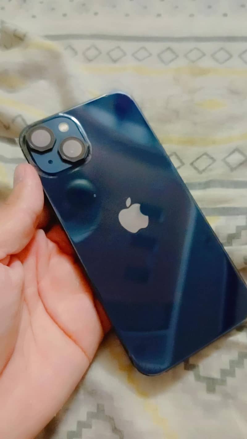 Apple iPhone 13 3