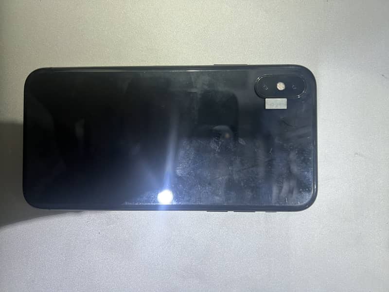 Apple iPhone X 4