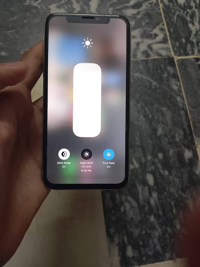 Apple iPhone X 0