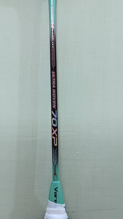 Versi top class UW HMG Badminton  Racket sale