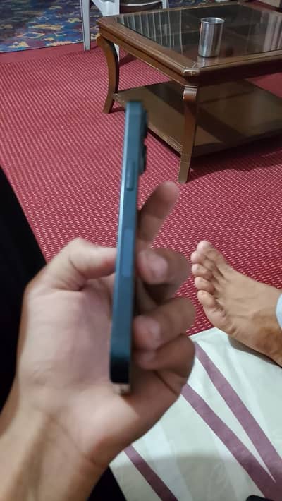 Apple iPhone 14