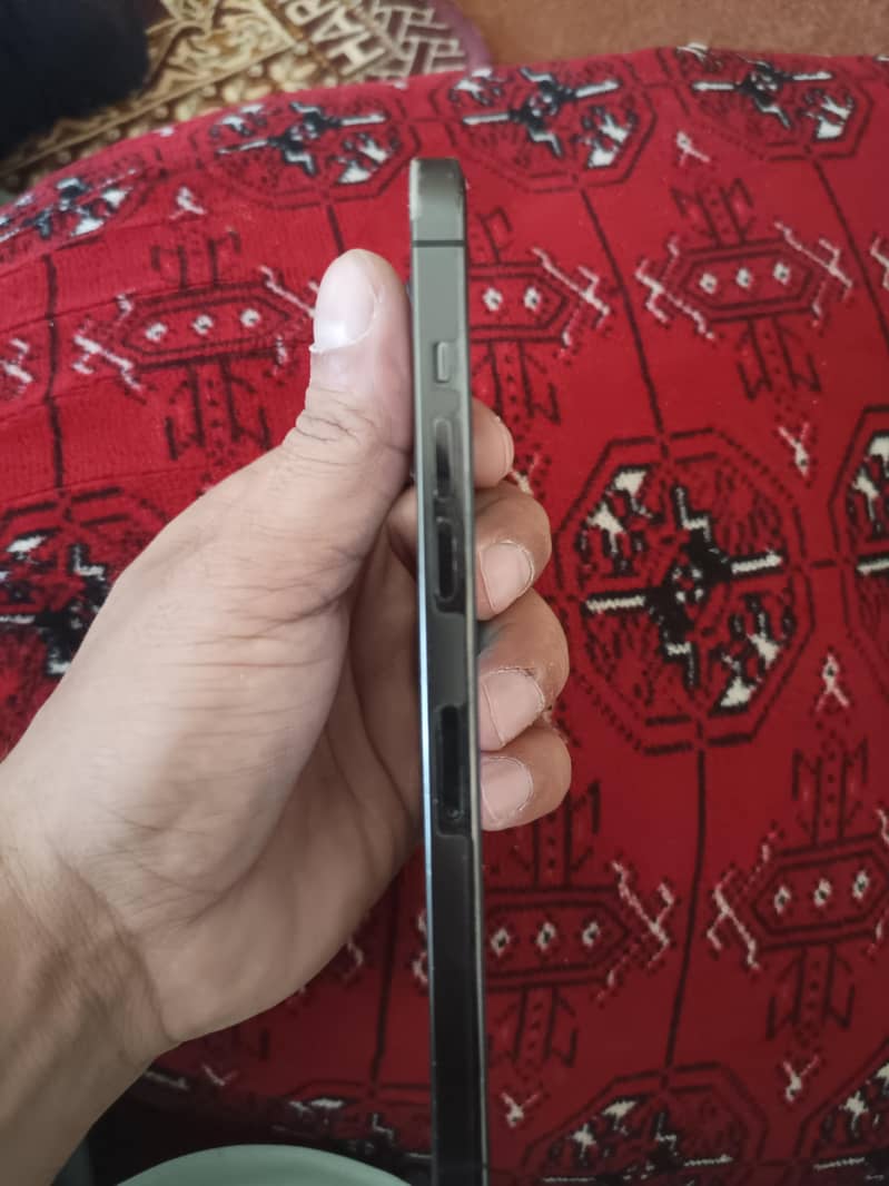 IPHONE 12 pro MAX 6