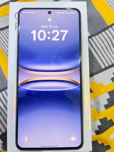 OPPO Reno11 F 10/10 Condition with original box and charger
